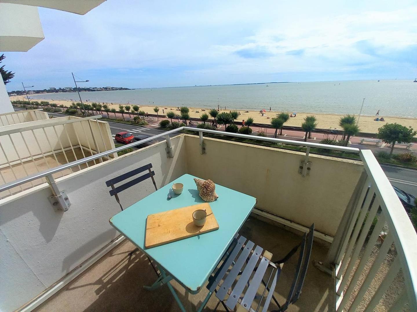 Royan - Vue Mer Pour Cet Appartement Face A La Plage - Grande Conche Екстер'єр фото