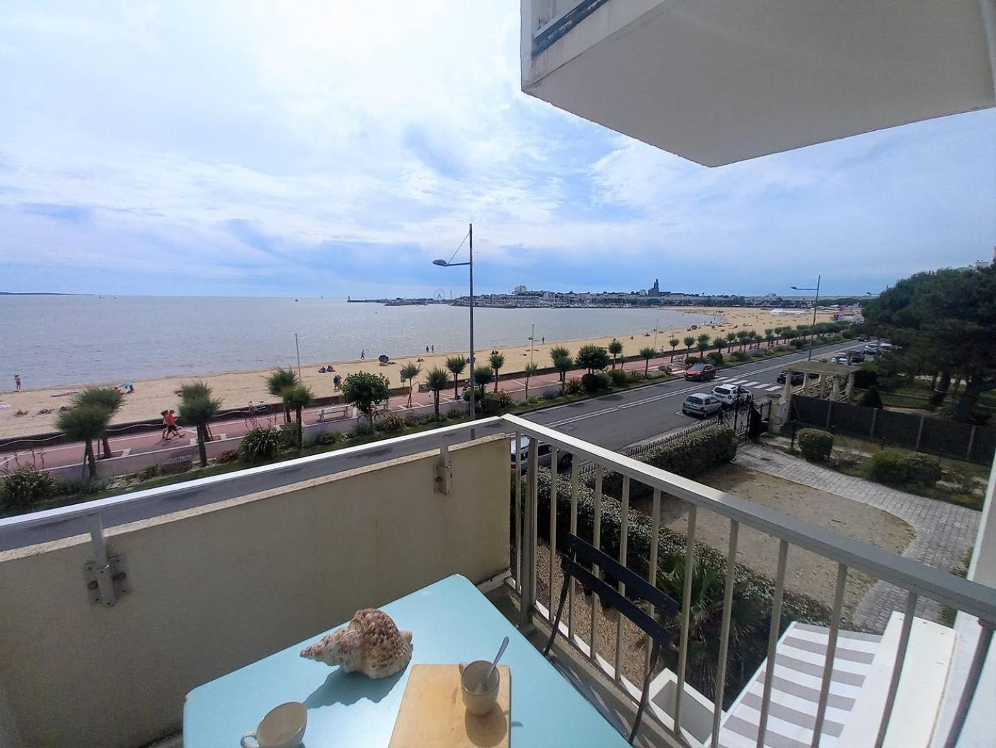 Royan - Vue Mer Pour Cet Appartement Face A La Plage - Grande Conche Екстер'єр фото