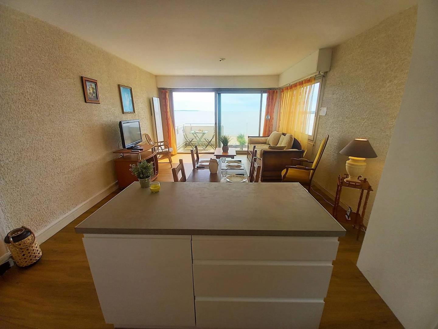 Royan - Vue Mer Pour Cet Appartement Face A La Plage - Grande Conche Екстер'єр фото