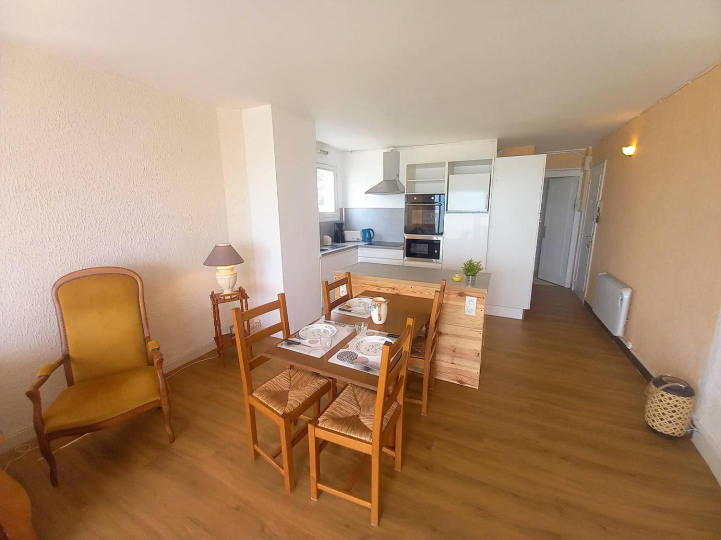Royan - Vue Mer Pour Cet Appartement Face A La Plage - Grande Conche Екстер'єр фото